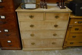 Pine chest of drawers.