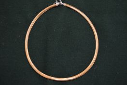A 9ct gold necklace.