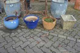 Various plant pots.