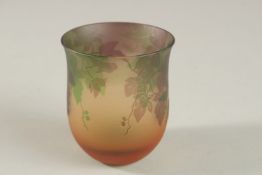 A GOOD SMALL CAMEO GLASS BEAKER decorated with vine leaves. 8cms high.