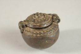 A 17TH-18TH CENTURY BRONZE MONEY BOX, 6cm high.