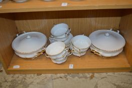 A small quantity of Royal Albert Val D'or dinnerware.