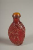 A SNUFF BOTTLE. 3cms.