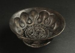 A VERY FINE AND RARE CHINESE POSSIBLY TANG DYNASTY ENGRAVED COPPER FOOTED BOWL, depicting animals