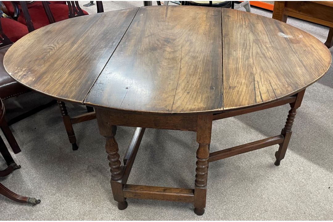 Reproduction oak gate leg table on turned legs with oval top (top needs reattaching) 144cm by - Image 1 of 3