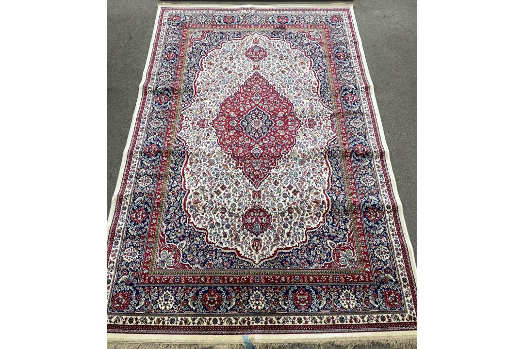 Ivory ground Persian carpet with traditional medallion design 230cm by 160cm - Image 1 of 3