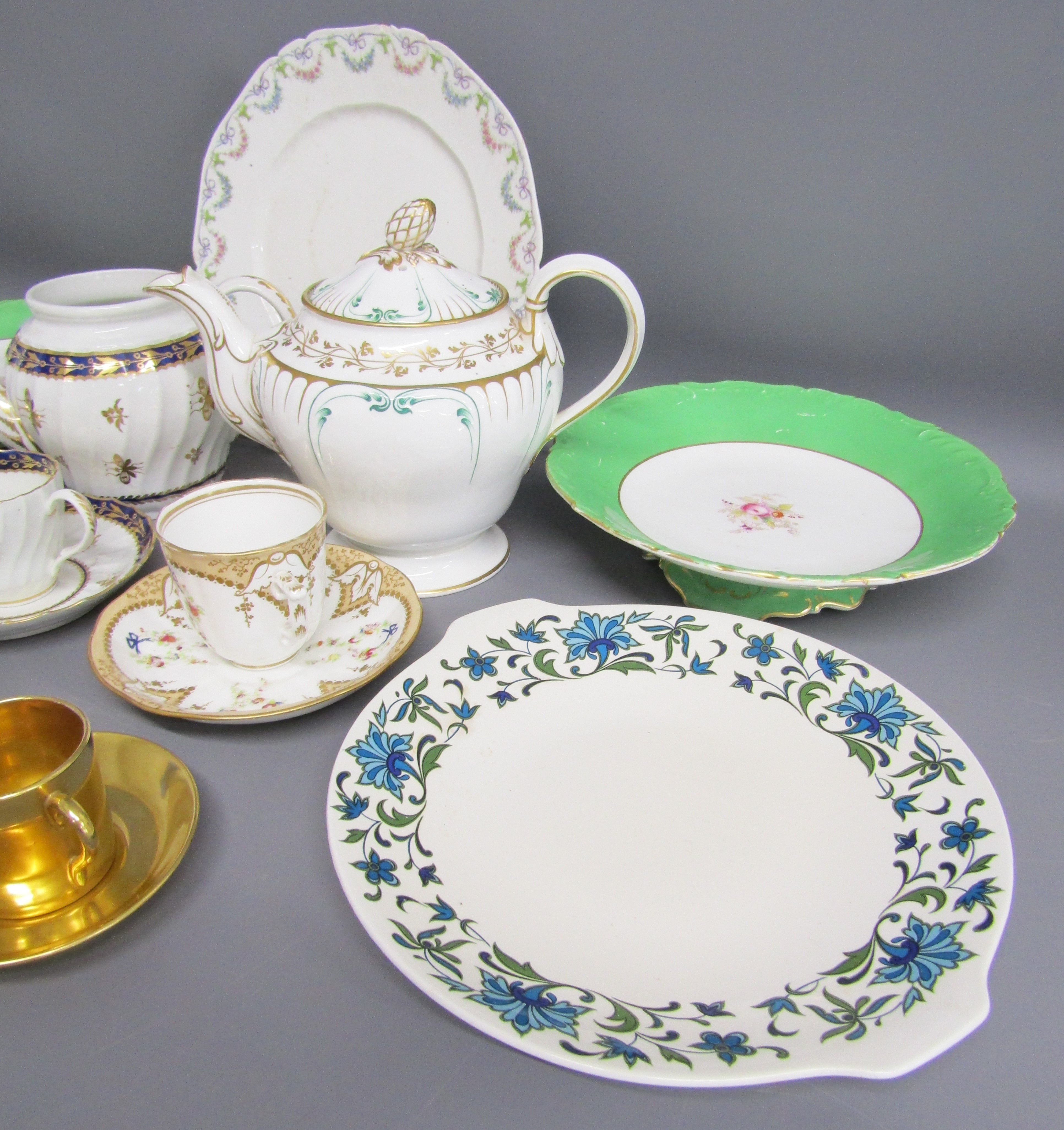 Collection of ceramics includes Wedgwood, blue and gold teacups and saucers with matching teapot - Image 4 of 4