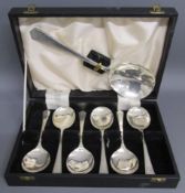 William Yates 1931 Sheffield cased silver spoon set - total weight 8.4ozt