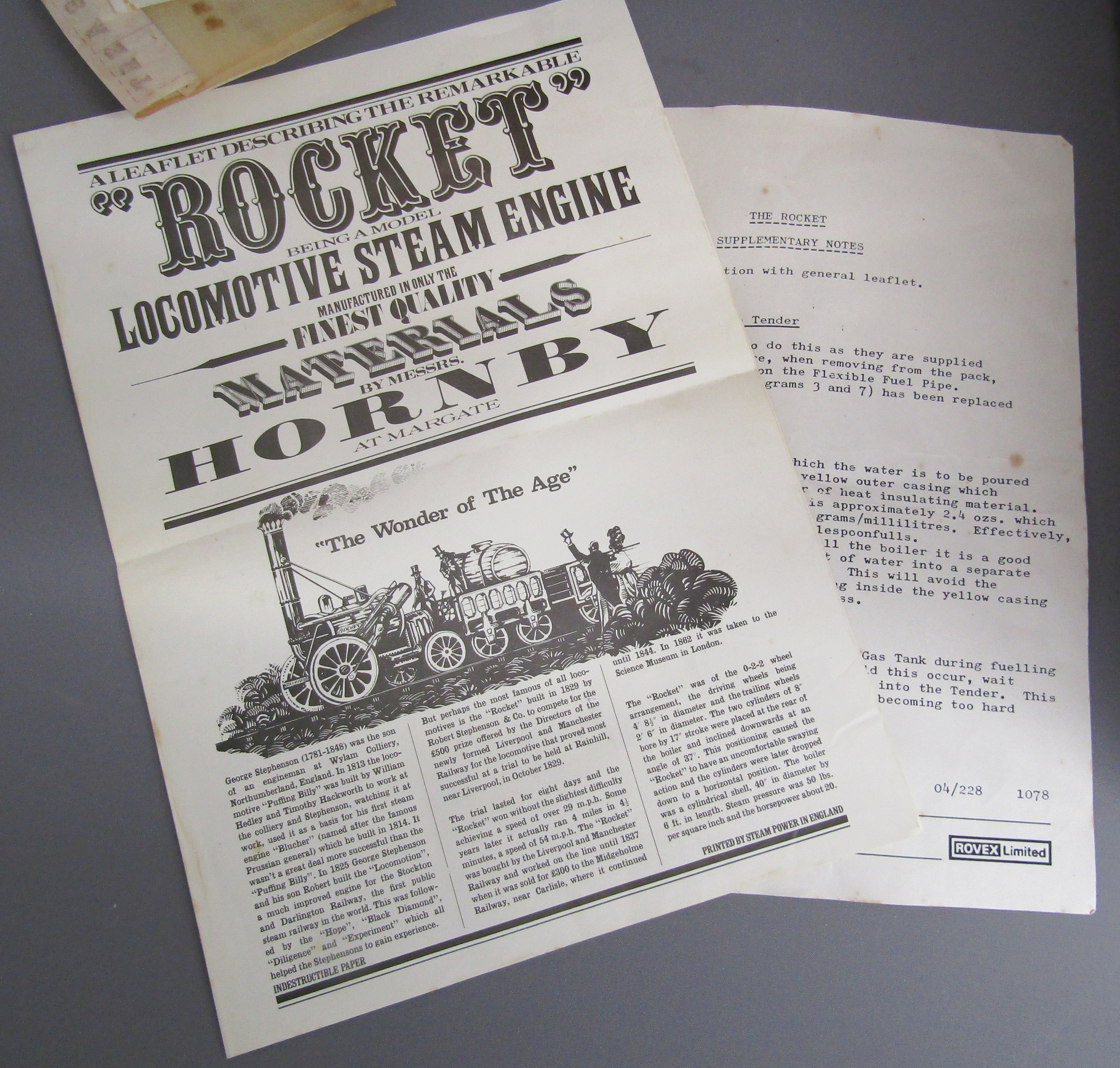 Hornby Railways Stephenson's Rocket real steam train set 3.5 gauge model (missing some track) - Image 2 of 7