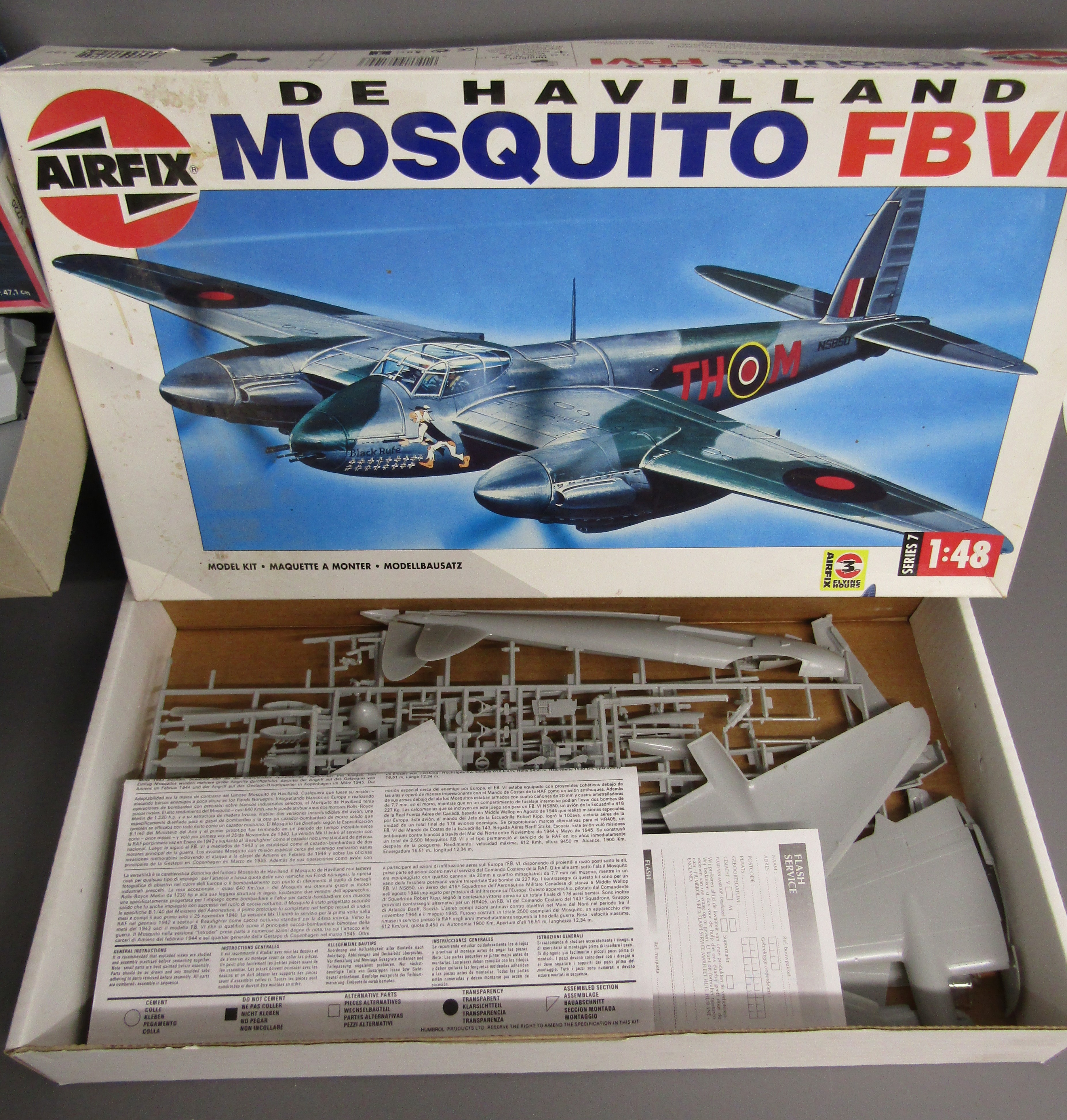 Collection of kit models - Airfix De Havilland Mosquito FBVI, Airfix Short Sunderland III, Italeri - Image 7 of 8