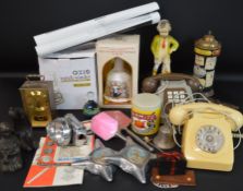 Bell's Scotch Whisky Royal commemorative bell (unopened / sealed), Axis double watch winder, 2 old