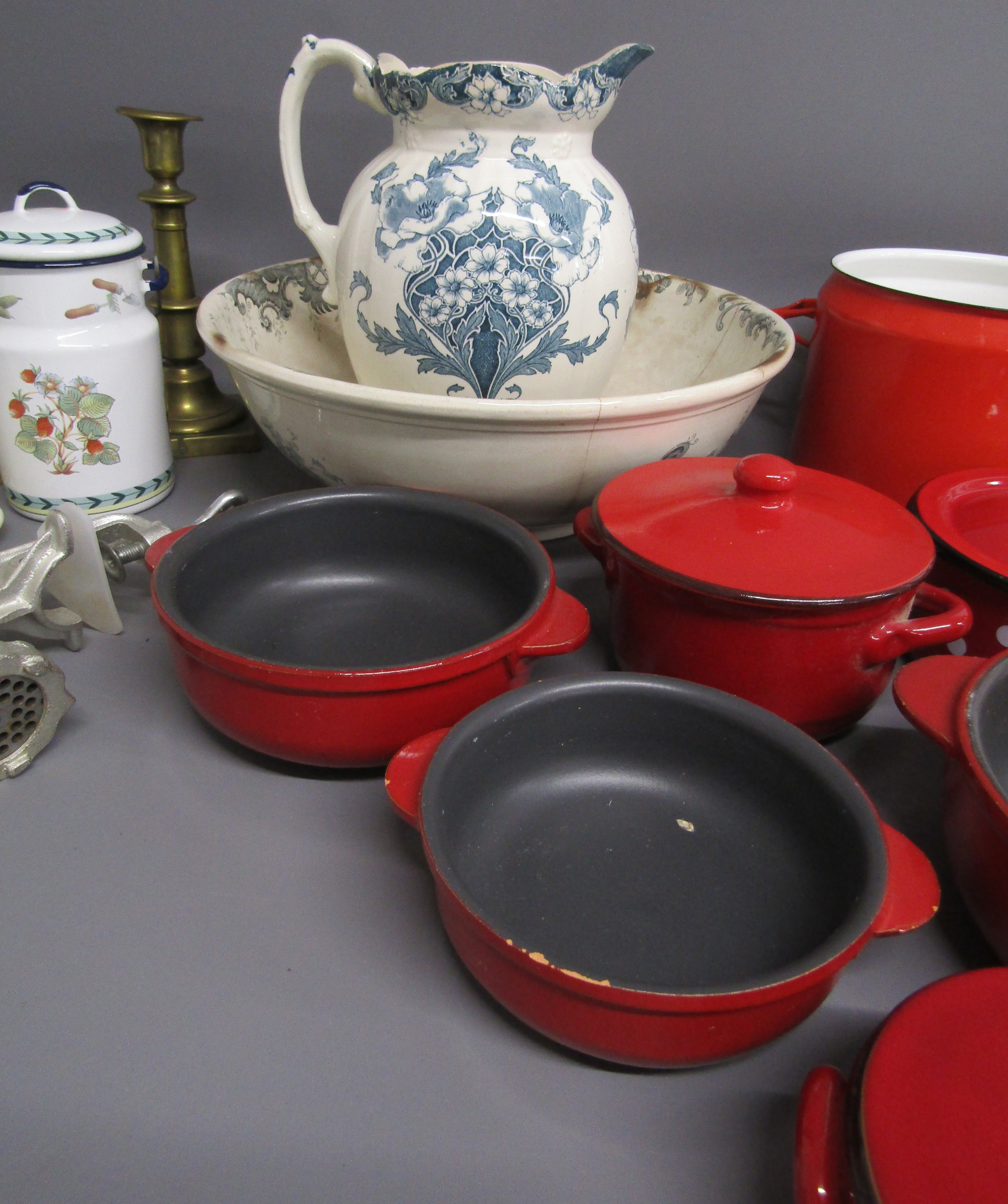 Brass candlesticks, Villeroy & Boch pot metal pot with handle, metal cooking pan, terracotta cooking - Image 3 of 4