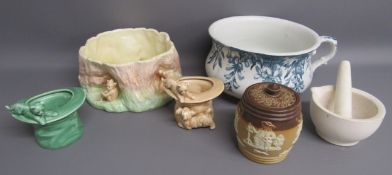 Ceramics includes Sylvac top hats 477 & 1484, bowl 1614 (damaged),  Grimwade Wistaria chamber pot,