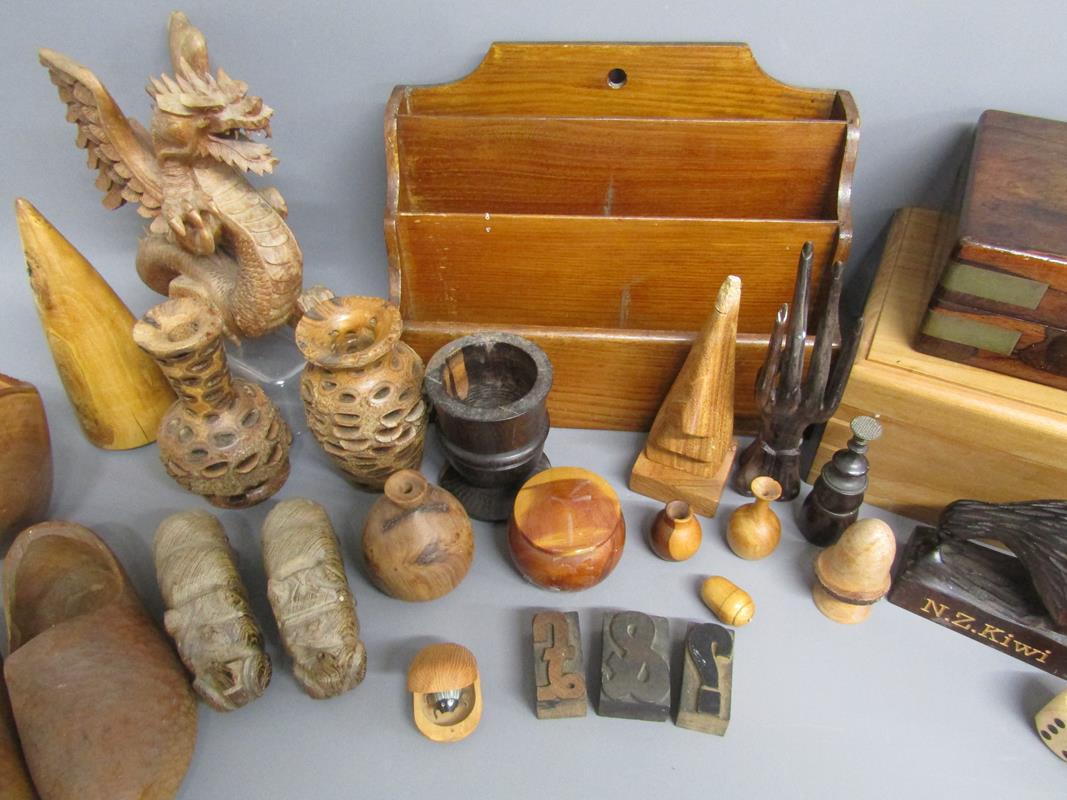 Collection of treen, includes brass banded box, lidded box, letter rack, glasses holder, etc - Image 3 of 6