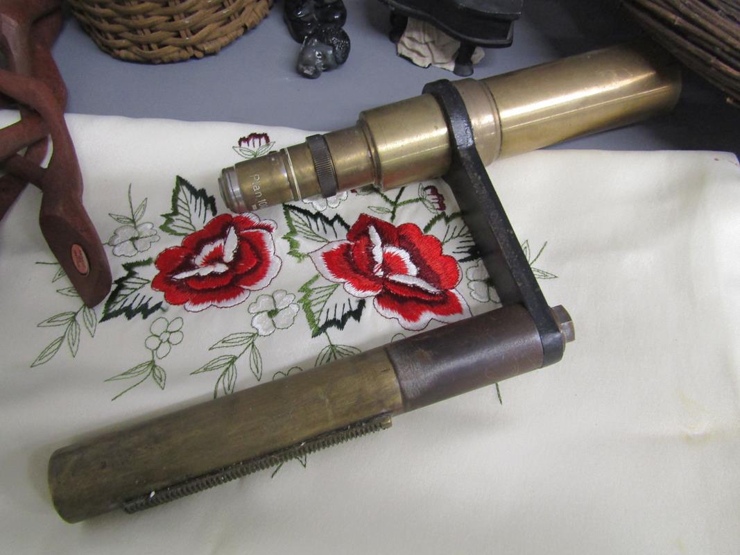 Collection of items includes Carl Zeiss 100/1.25 brass lens (no glass), table mats, jazz band, - Image 5 of 7