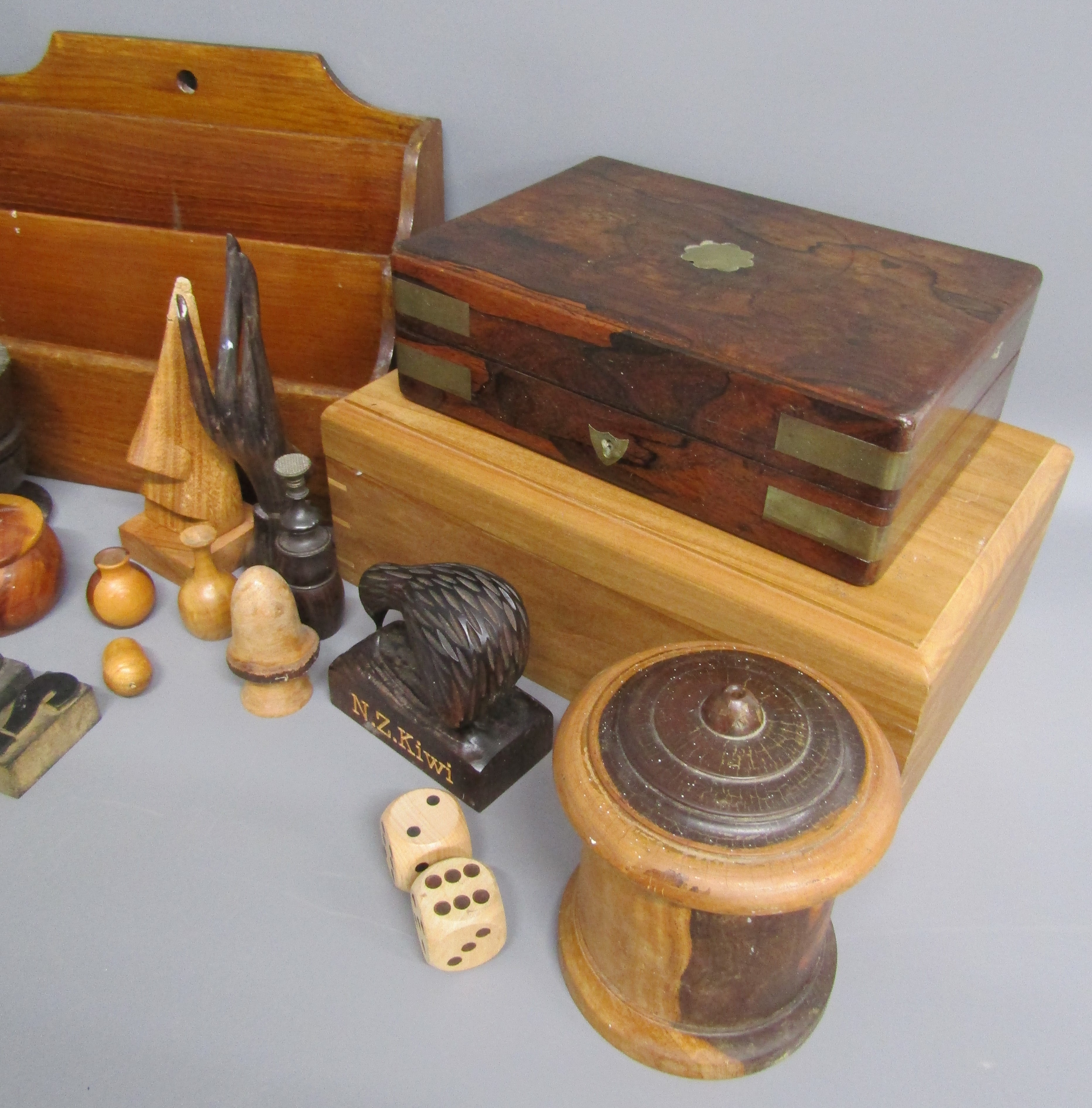 Collection of treen, includes brass banded box, lidded box, letter rack, glasses holder, etc - Image 4 of 6