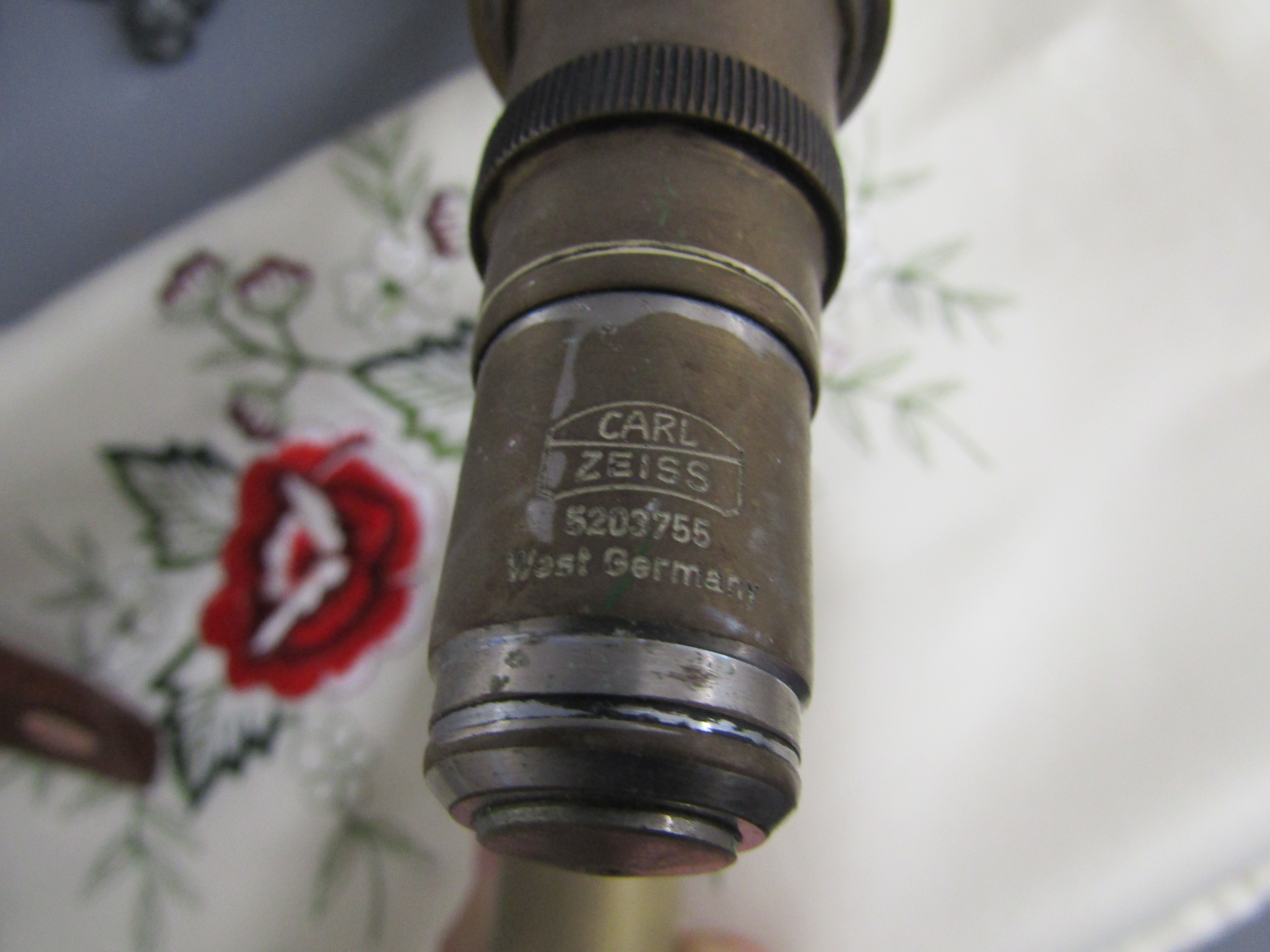 Collection of items includes Carl Zeiss 100/1.25 brass lens (no glass), table mats, jazz band, - Image 6 of 7