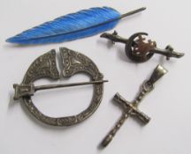 Silver S & C Celtic penannular brooch, Possibly Morton & James 1901 Chester sweetheart brooch,