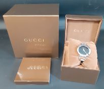 GUCCI - a stainless steel ladies quartz Chiodo 122.5 model wristwatch, fitted with a black dial