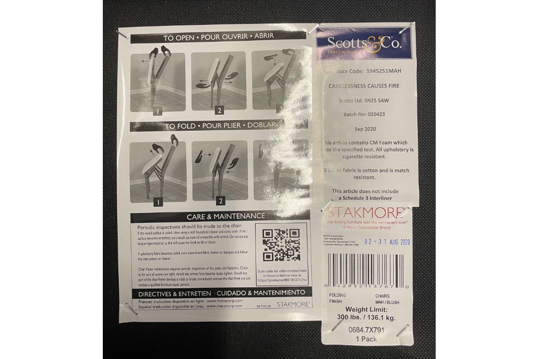 2 sets of 4 (8 in total) Stakmore folding dining chairs - Image 2 of 3