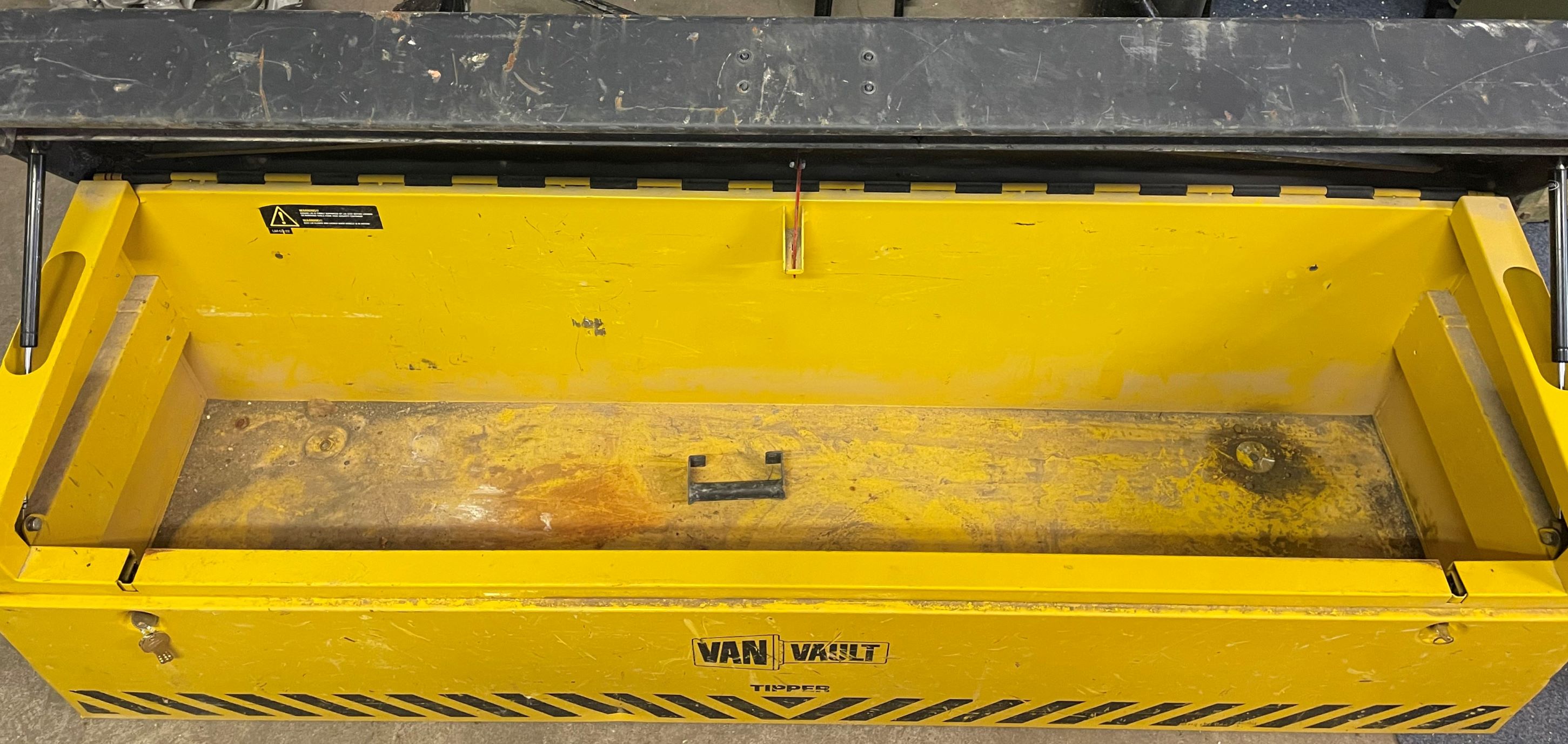 Van Vault tipper box L 179cm - Image 2 of 2