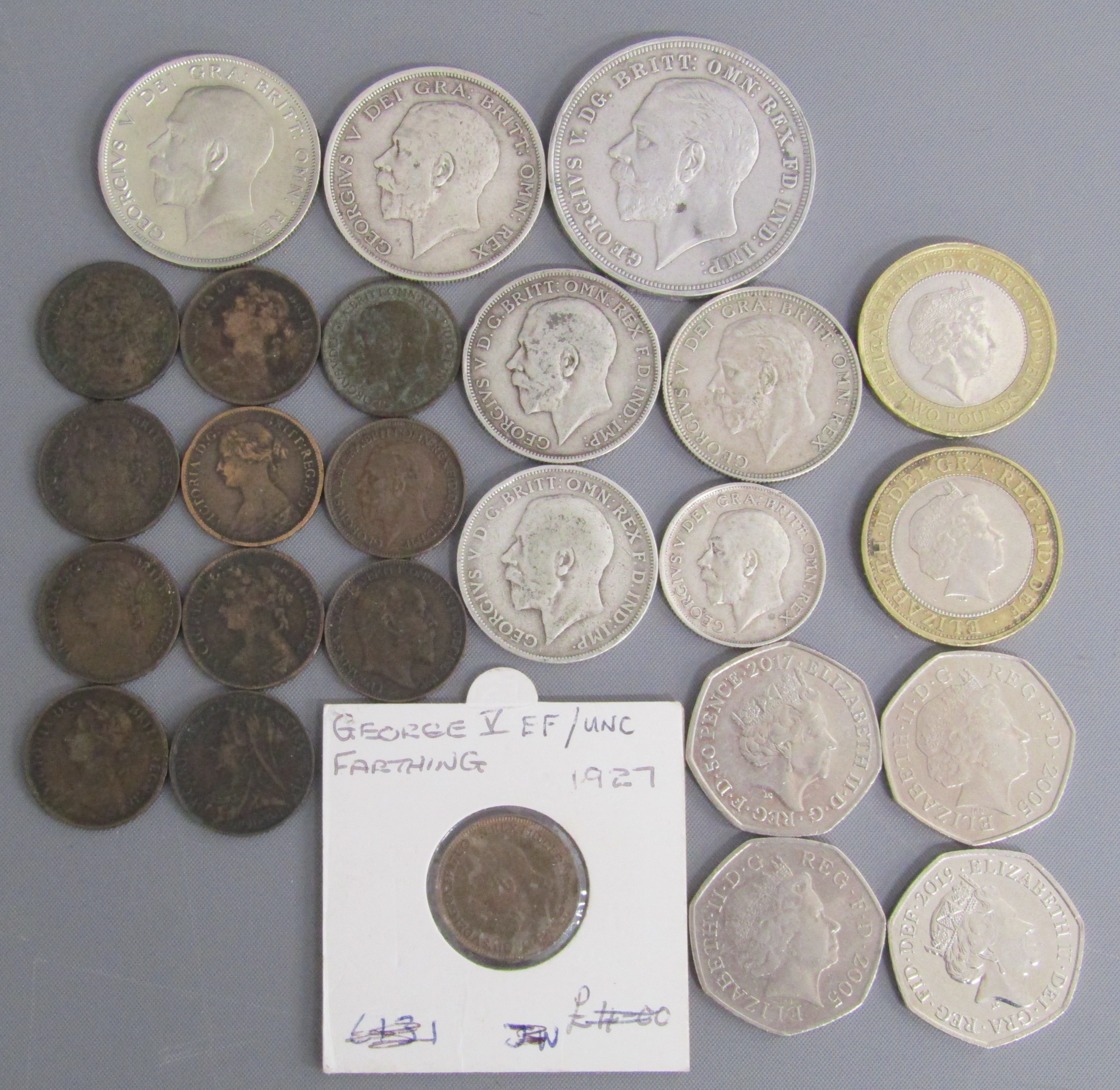 Collection of coins includes 7 Victoria bun head farthings 1860, 75, 78, 80, 84, veiled head
