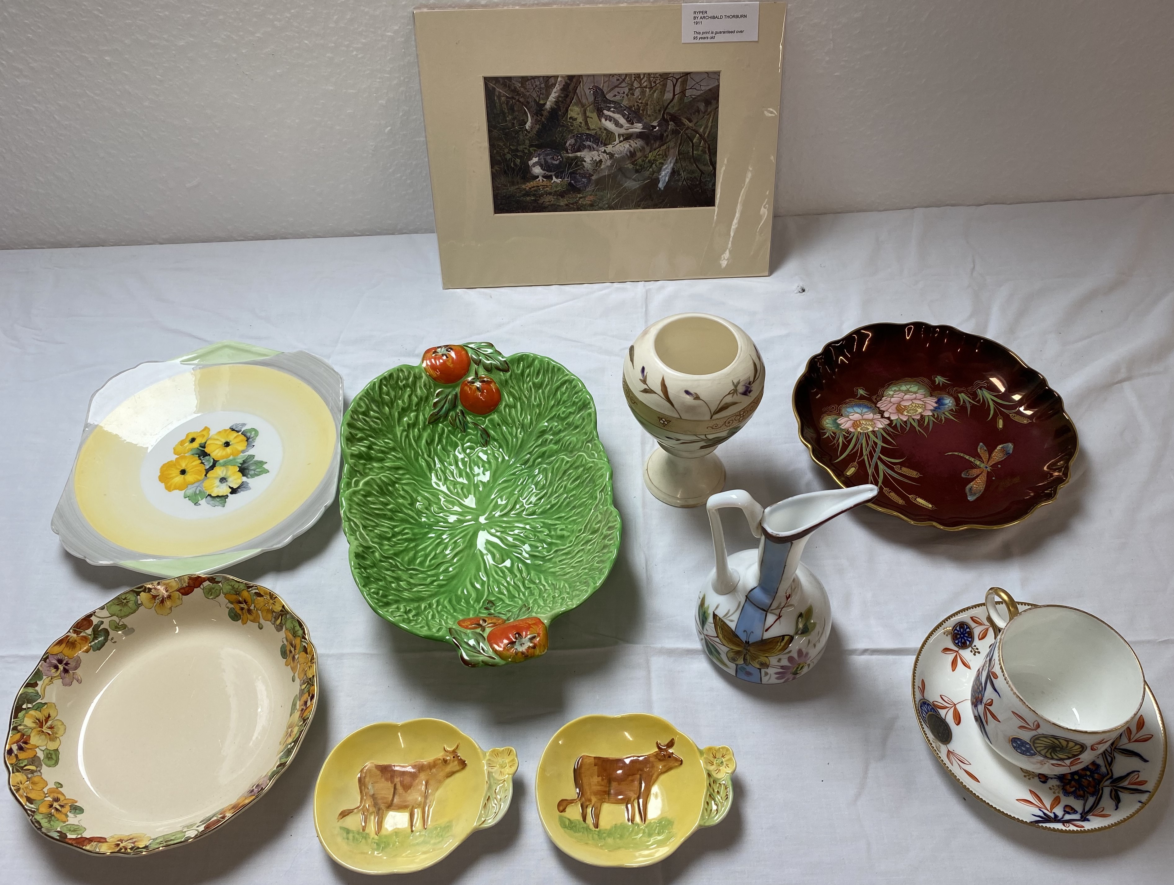 Selection of ceramics including Beswick cow plates, Beswick salad leaf bowl, Royal Doulton plate and