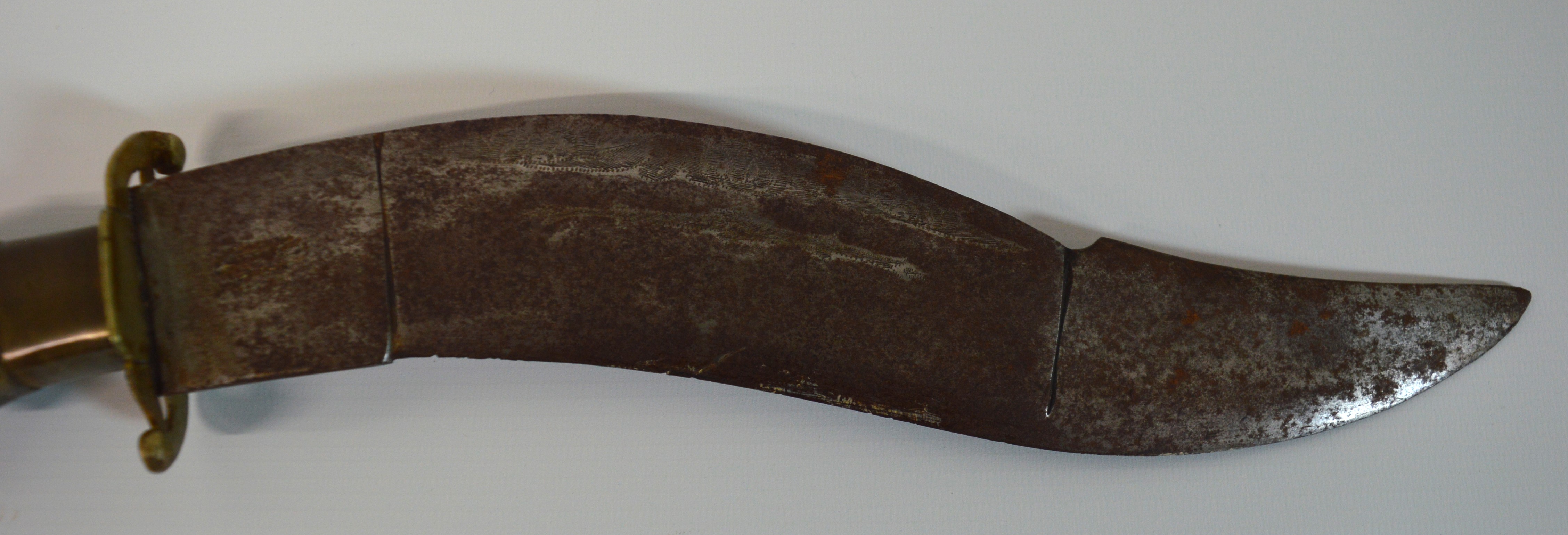 Vintage Indian variation of a Nepalese / Gurkhas Kukri knife. The knife having a recurved ' Yataghan - Image 4 of 4