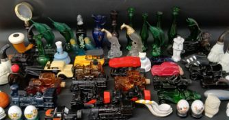 Large collection of Avon novelty perfume bottles and other pieces of Avon ware (3 boxes)