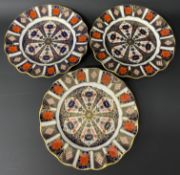 Three Royal Crown Derby Imari pattern 1128 fluted rim dishes W 22cm