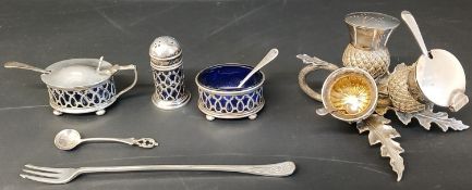 3 piece silver condiment set Birmingham 1918 (spoon dates not matching) with additional Victorian