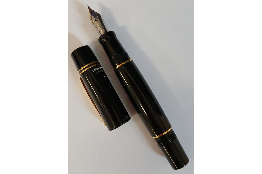 Delta Parthenope 0255 / Italy fountain pen - Image 1 of 2