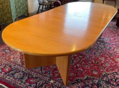 *Large modern oak veneer conference table L285cm W121cm. Picture is the table before it was