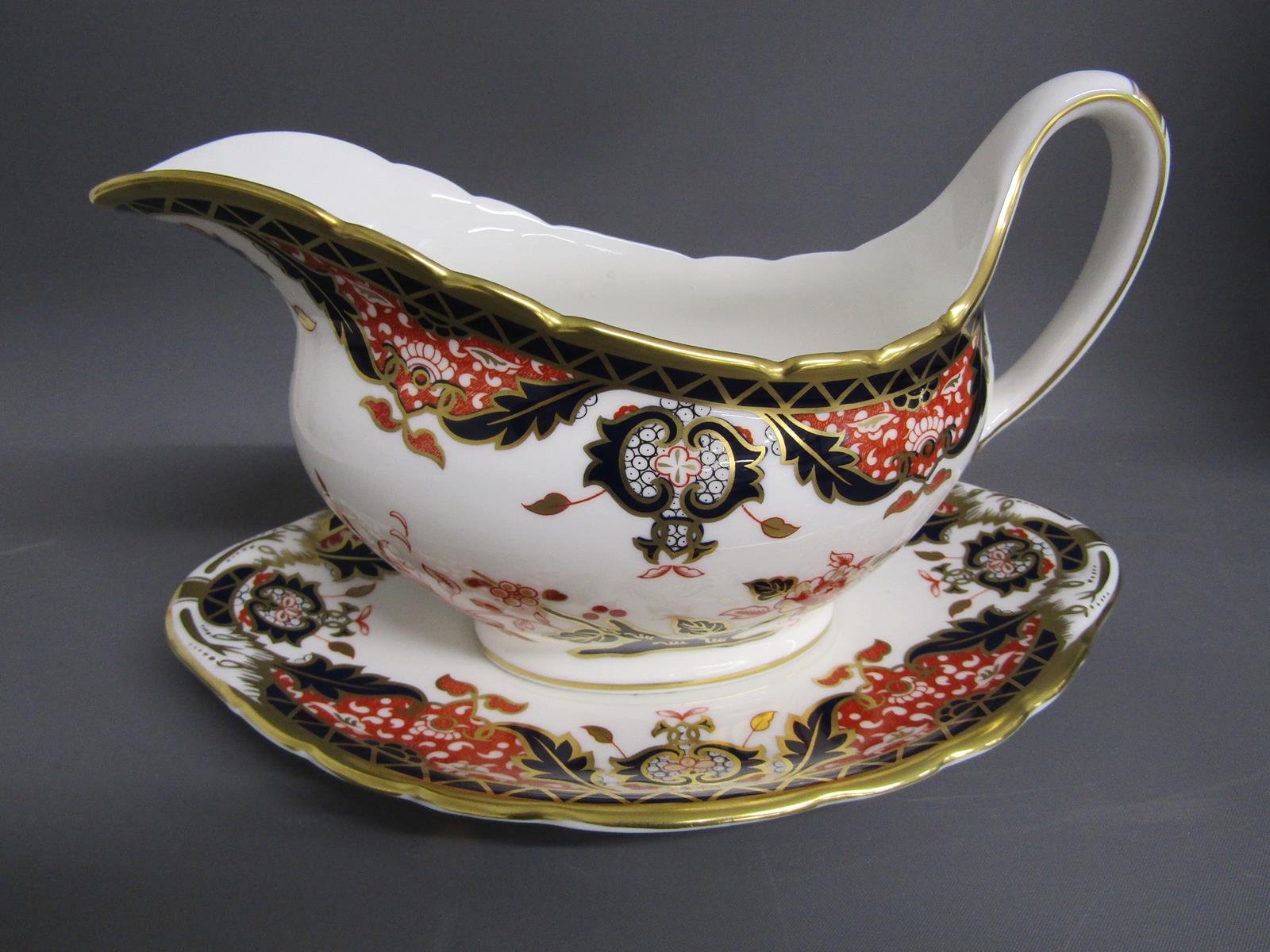 Royal Crown Derby 'Derby Japan' A1336 - 6 x 22cm plate - 6 x 16cm plates - gravy dish and plate - - Image 6 of 6