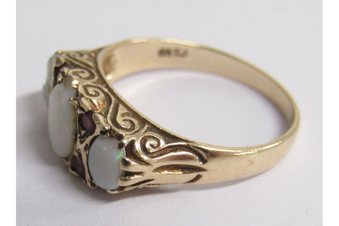 9ct gold opal and ruby ring - ring size O/P - total weight 3.3g (slight damage to 2 opals) - Image 8 of 9