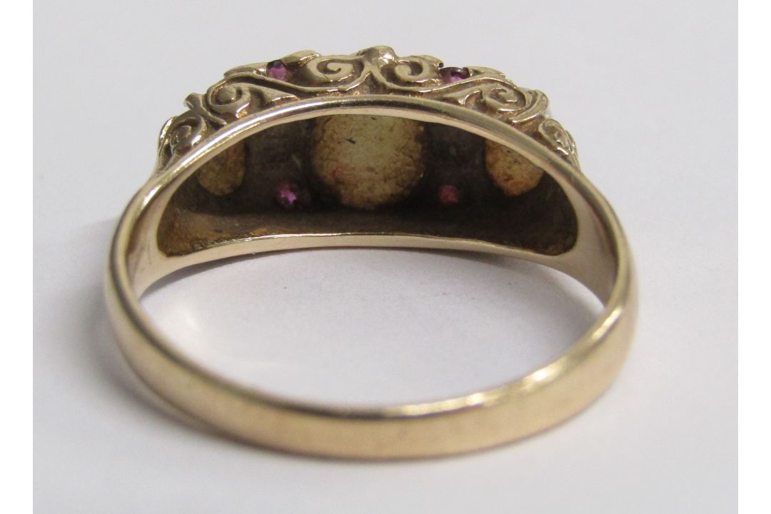 9ct gold opal and ruby ring - ring size O/P - total weight 3.3g (slight damage to 2 opals) - Image 3 of 9