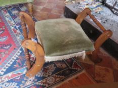 An oak spindle turned calimnos footstool