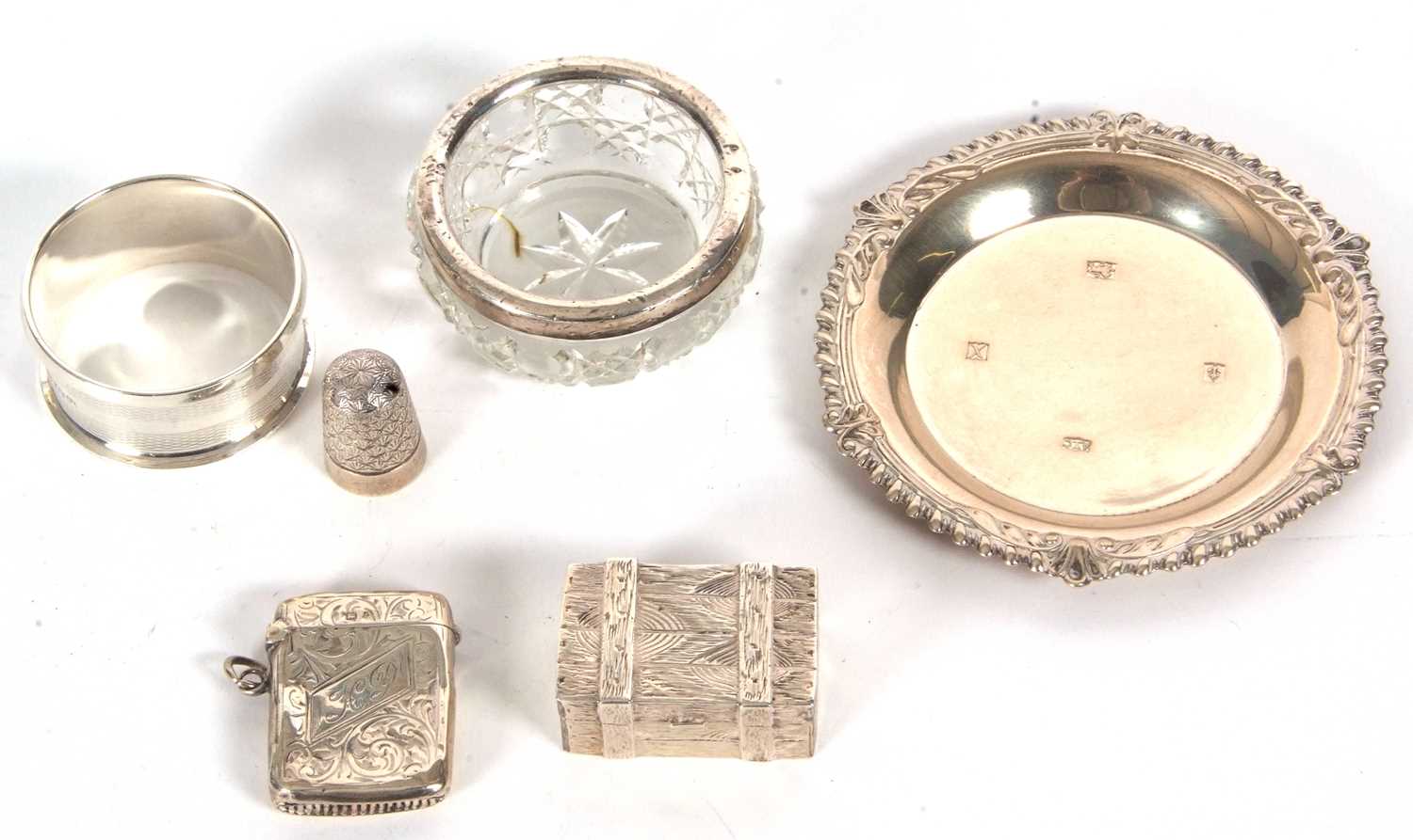 Mixed Lot: A small silver dish, Birmingham 1972, makers mark for A T Callon Ltd, 9.5cm diameter, a - Image 2 of 4