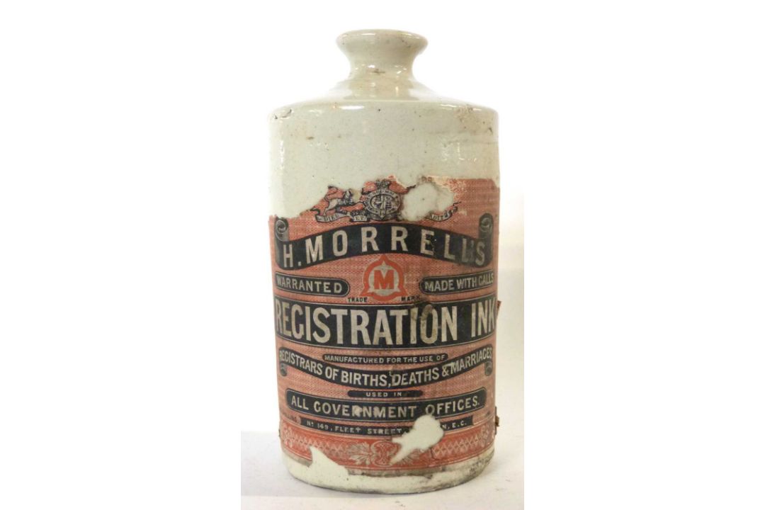 Interesting Victorian stoneware ink bottle with original label for Morrells stationery suppliers, - Image 2 of 5