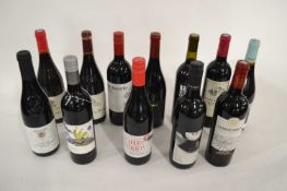 A case of six new and old world assorted reds to include Saint-Emilion Grand Cruz 2019, Cote du