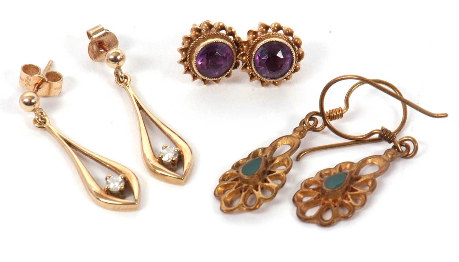 Two pairs of 9ct earrings and another: to include a pair of diamond set pear shape drop earrings - Image 2 of 2