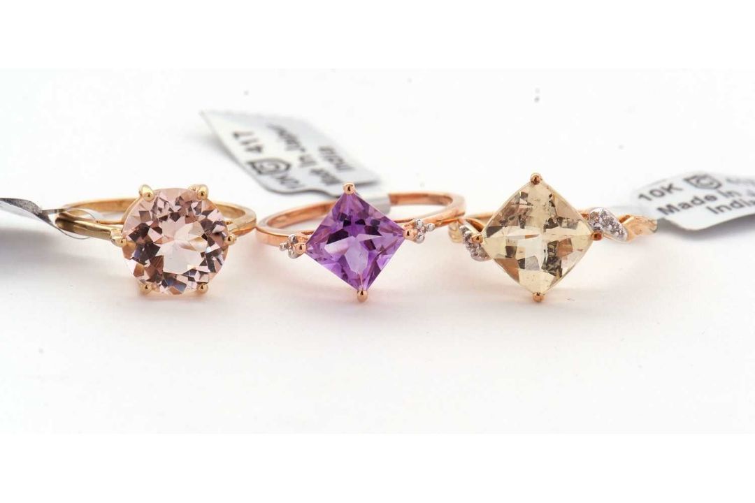 Three 9ct gemset rings: to include a 9ct single stone hexagonal morganite, with plain band - Image 2 of 3