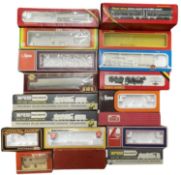A mixed lot of various empty 00 gauge rolling stock boxes