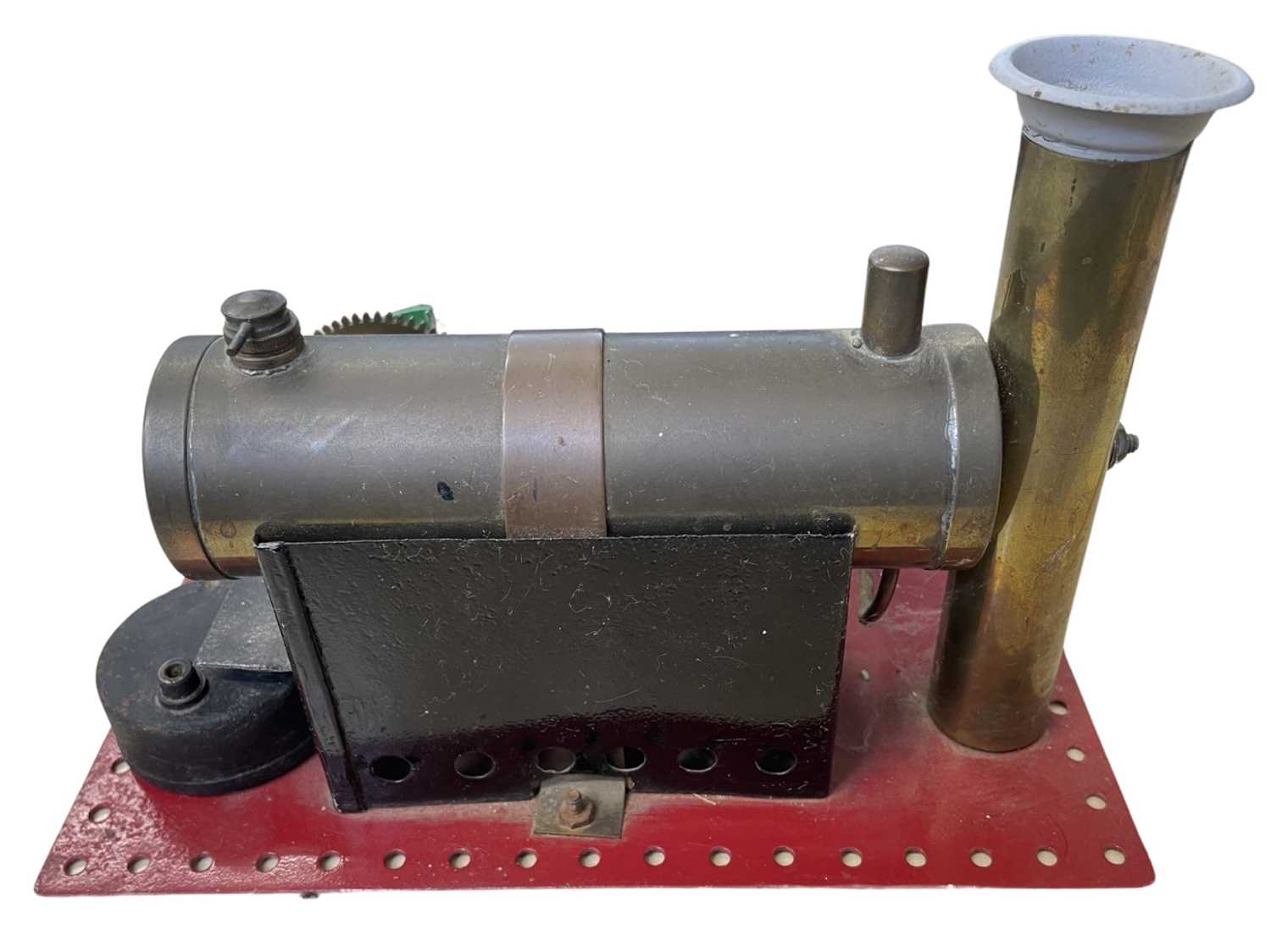 A small stationary steam boiler on base, unmarked - Image 2 of 2