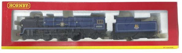 A boxed Hornby 00 gauge R2171 BR 4-6-2 'Canadian Pacific' Merchant Navy Class