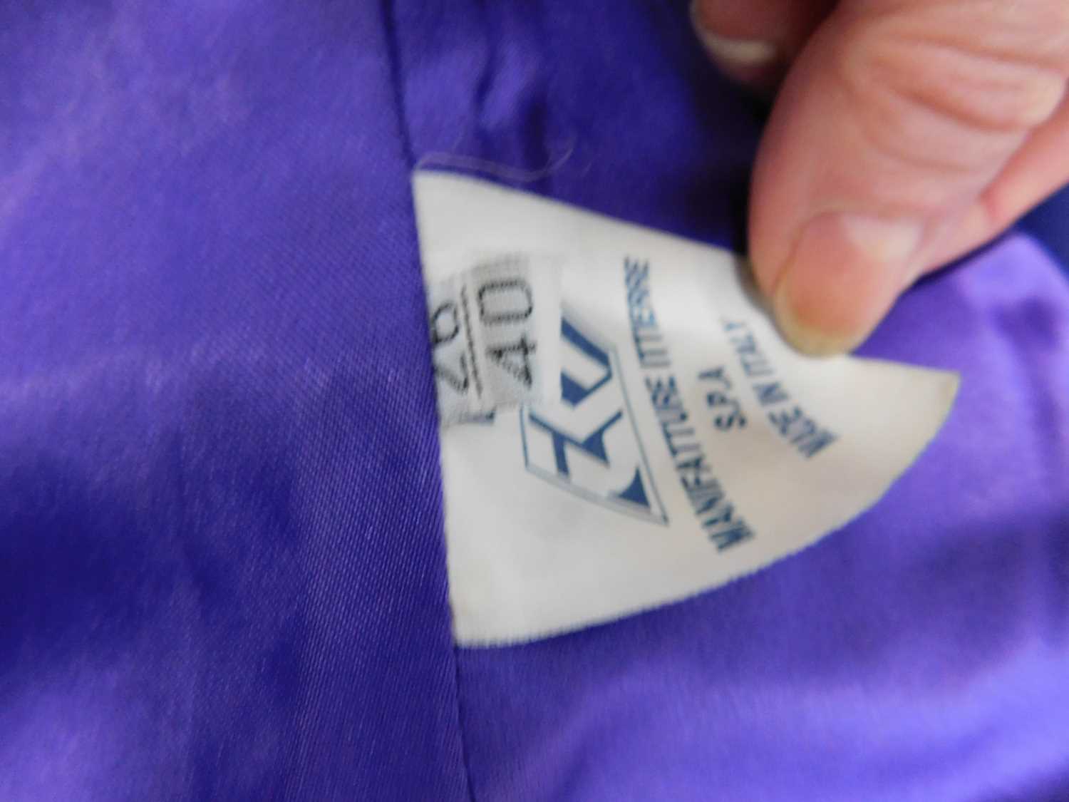 A lady's Versace 'Versus'two piece suit, the crossover button front cropped jacket, withfront flap - Image 9 of 10