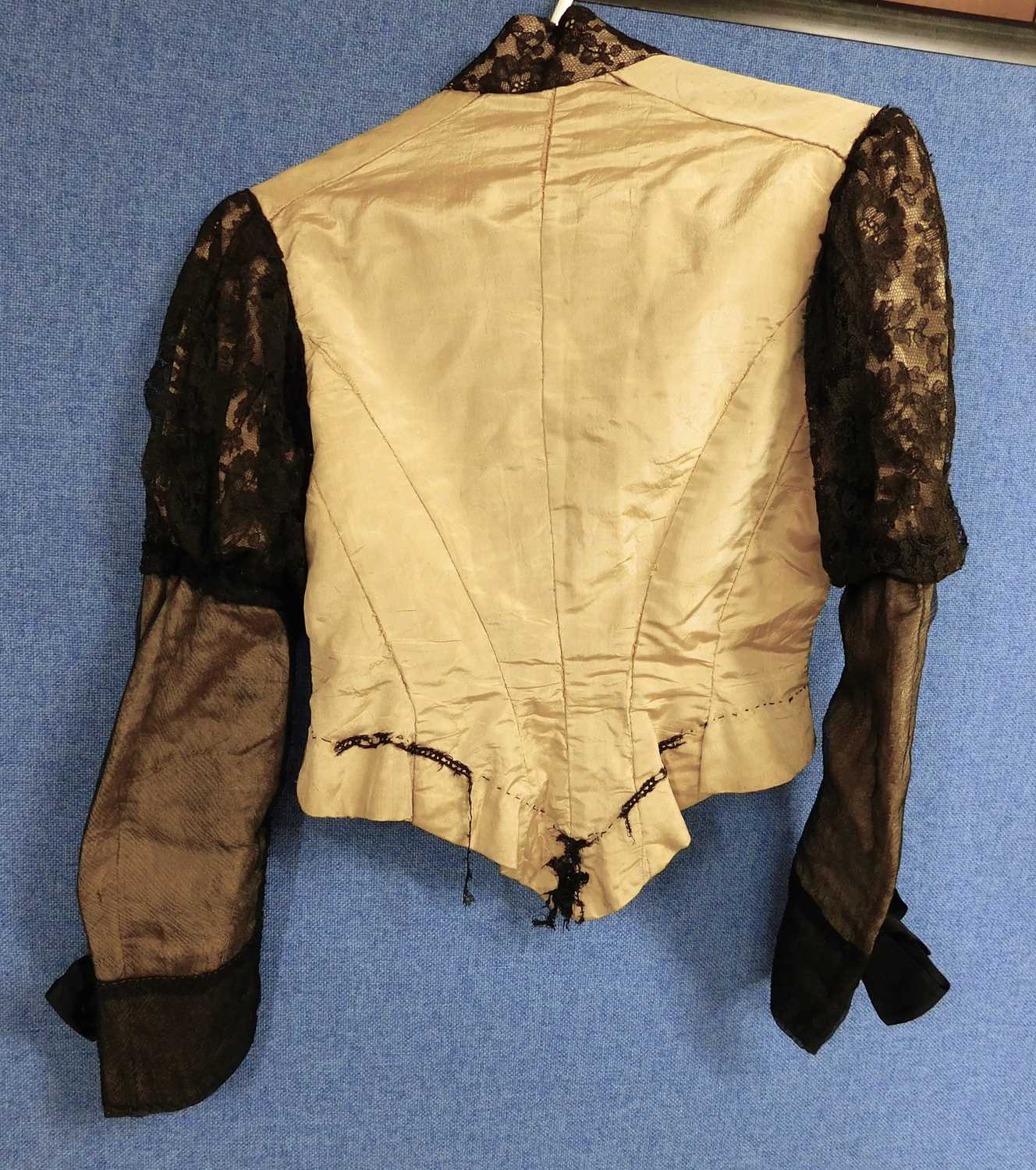 A lady's early 20th Century pale yellow and black jacket and similar skirt, button fronted with - Image 5 of 15