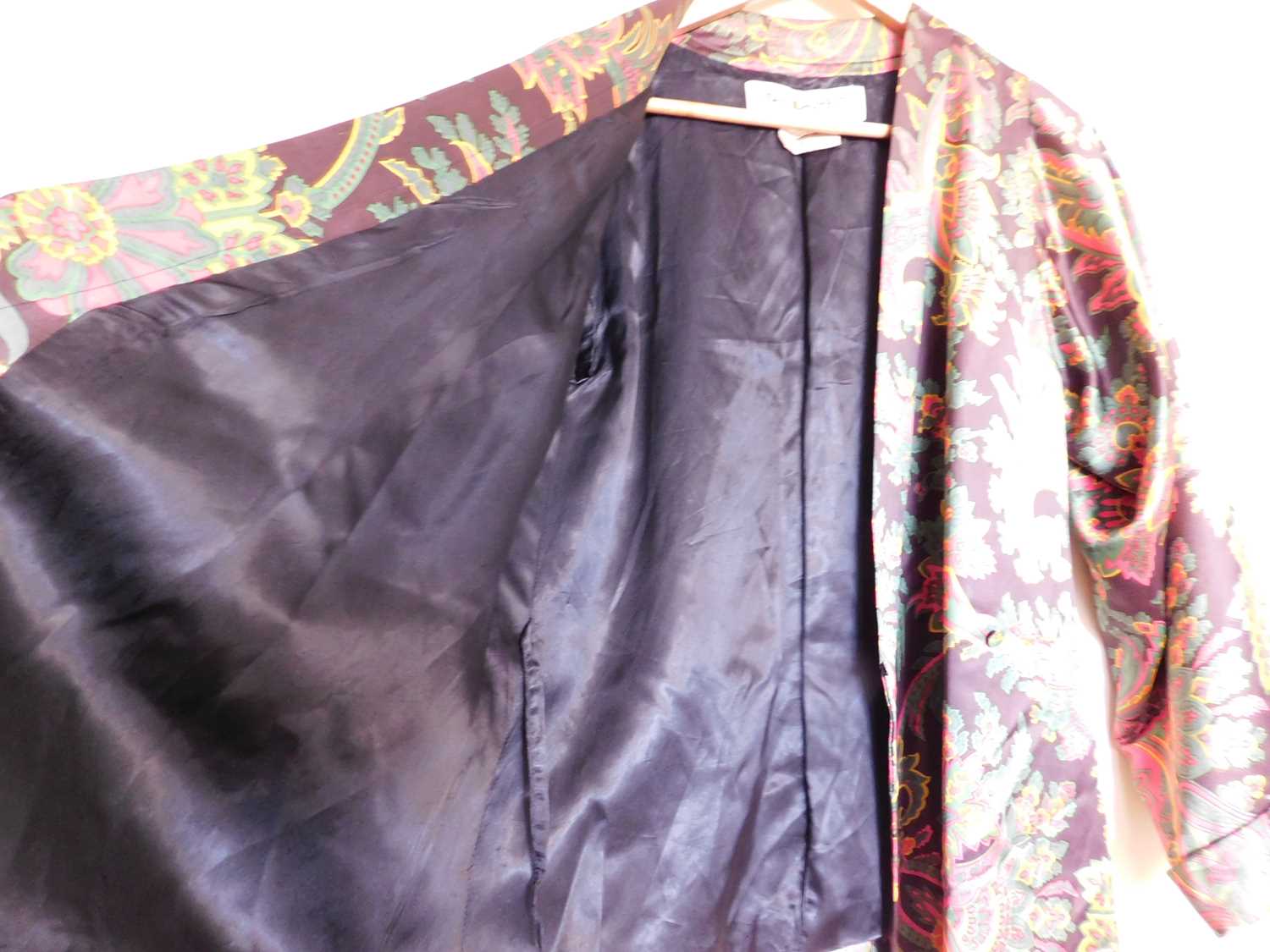 An Yves Saint Laurent Rive Gauche silk jacket and a Yves Saint Laurent Rive Gauche cotton skirt, the - Image 4 of 11