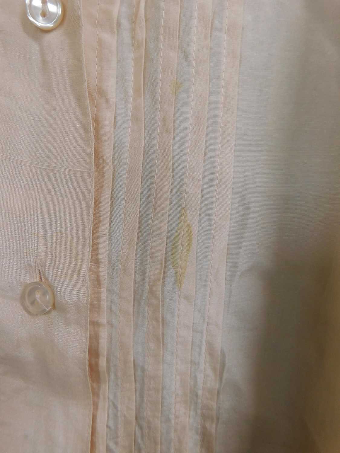 A lady's pale pink silk shirt by Aquascutum, size 40 - Image 3 of 6
