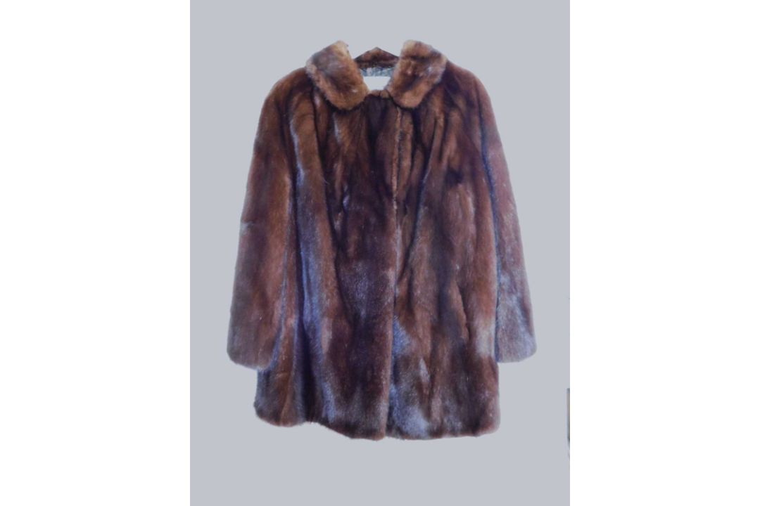 A lady's mink jacket, single breasted with rounded collar and side pockets, labelled 'Norwich Fur - Image 1 of 5